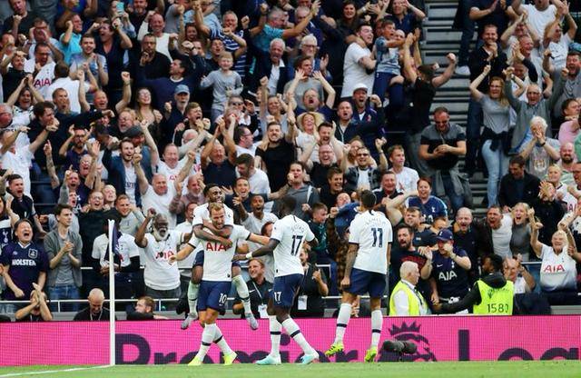 米体：斯帕莱蒂满意戴维表现，可能让他在都灵德比中首发（米体：斯帕莱蒂看好戴维发挥，或让其在都灵德比首发）