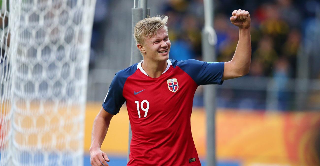 梅西小时候铃声响了不回教室，老师批评他：马拉多纳只有一个（梅西童年上课铃响仍不回教室，老师直言：马拉多纳只有一个）