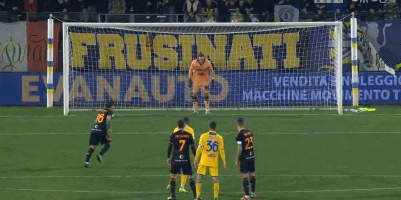 卫报：伯恩茅斯多名后防主力离队，新赛季前景如何尚待观察