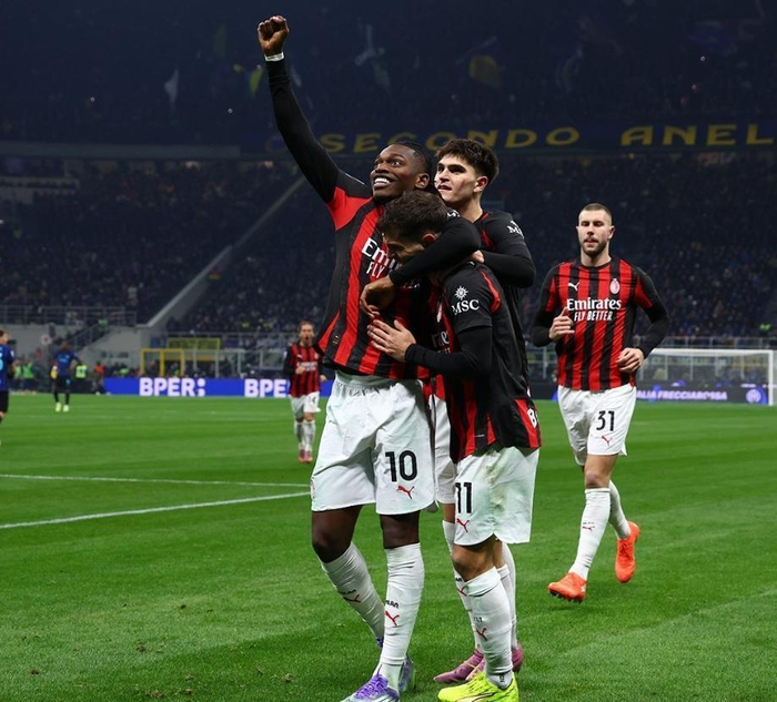 麦克托米奈：尤文很优秀，但那不勒斯得继续提升达到更高高度（麦克托米奈：尤文很强，那不勒斯仍需持续提升以达到更高水平）