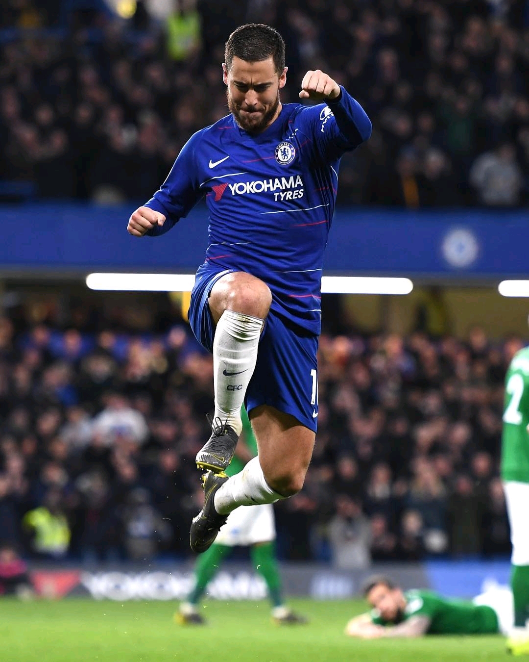 米体：莫伊塞-基恩正在与前意大利环球小姐约会（米体：莫伊塞-基恩与前意大利环球小姐正在交往）